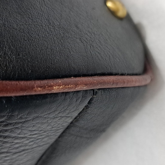 BESSEL Black & Brown Genuine Leather Shoulder Bag – Multi-Pocket, Brass Hardware - Picture 7 of 11